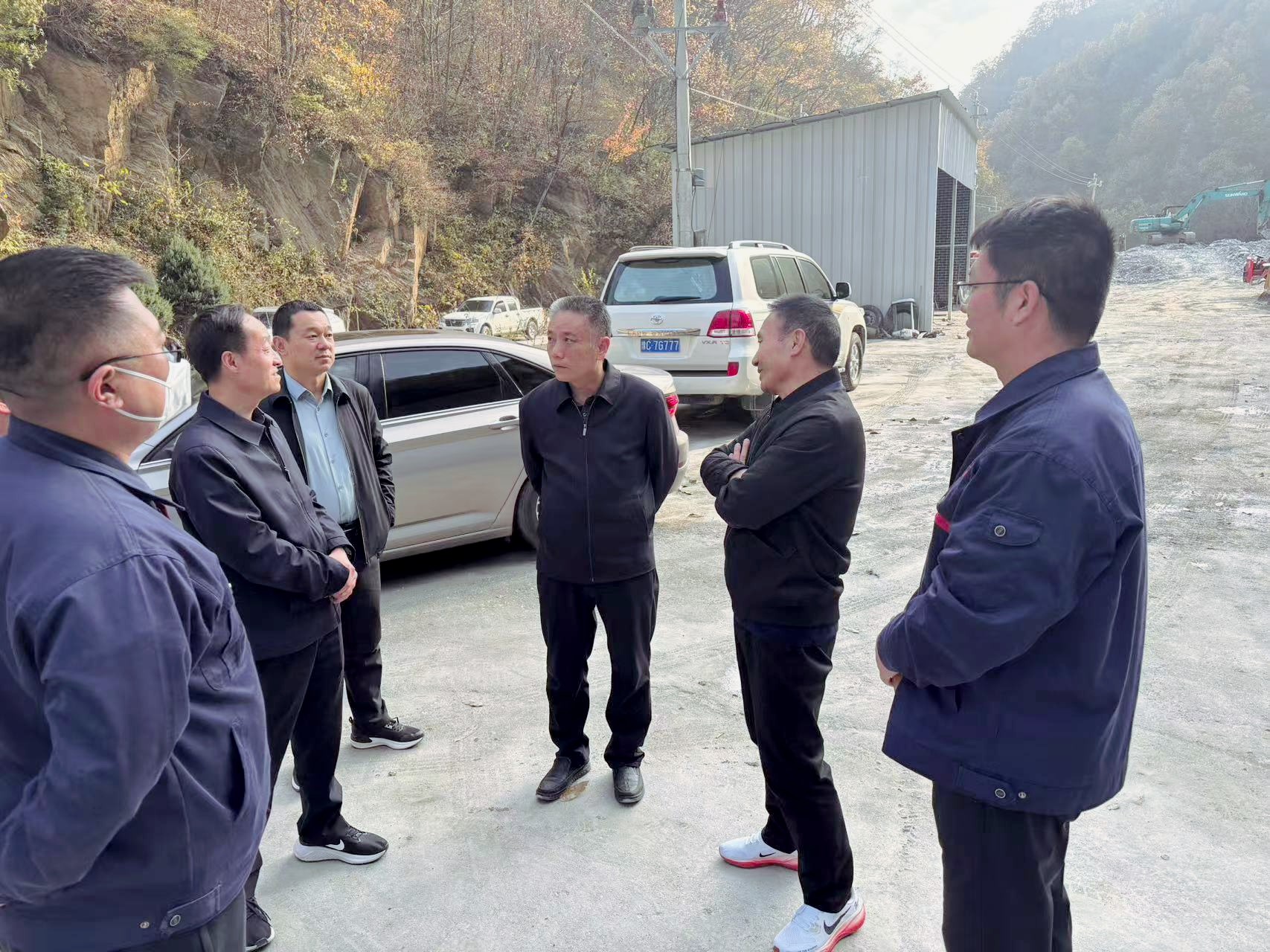 盧氏縣委書(shū)記胡志權親臨雙河金礦調研