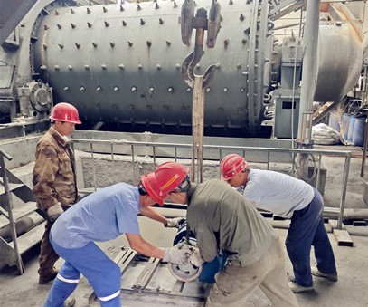 王家河選礦廠(chǎng) | 清涼護航戰高溫，多維發(fā)力保生產(chǎn)